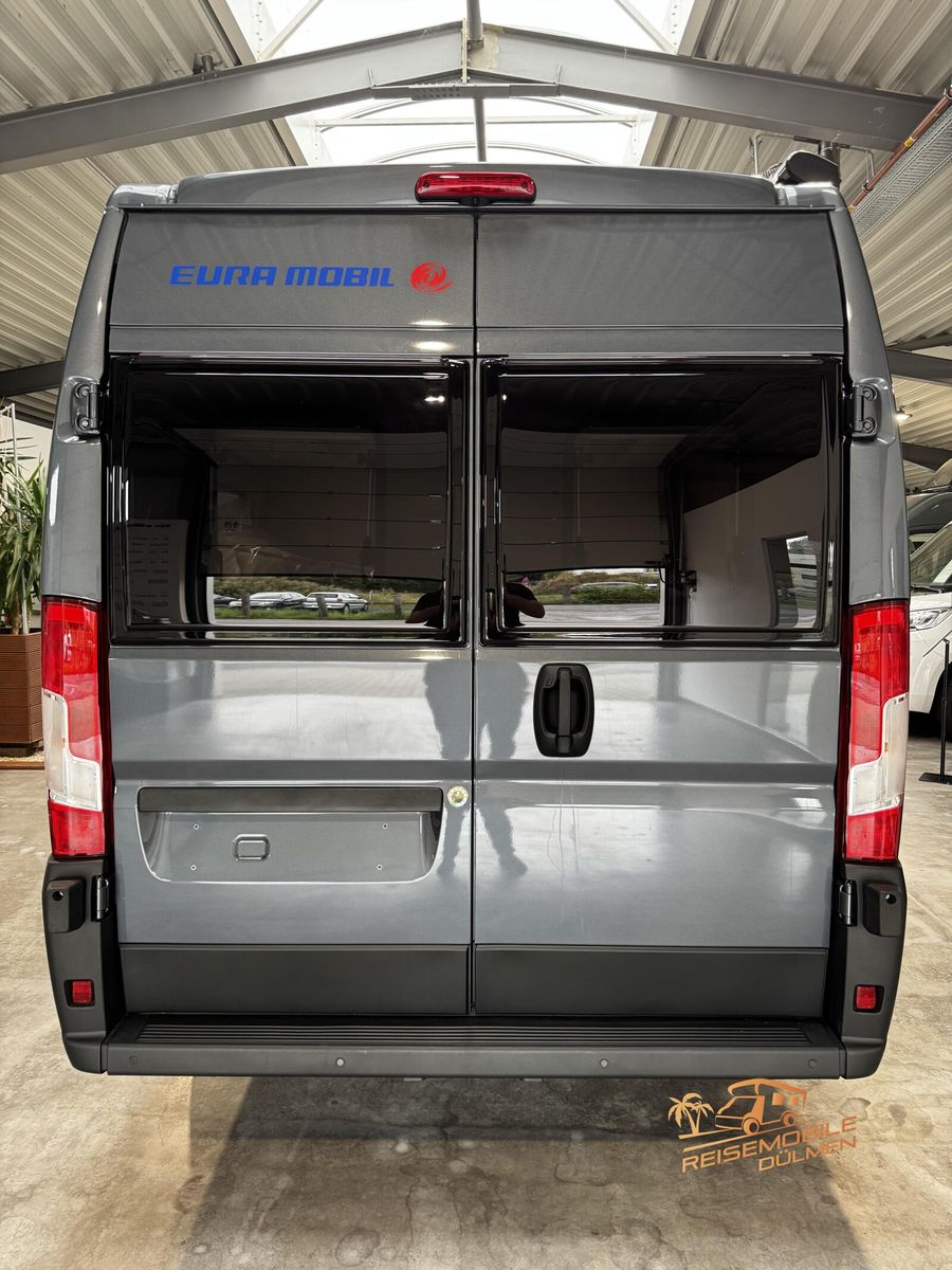 Fahrzeugabbildung Eura Mobil Van 635 EB  Lithium Solar Maxi Chassis Fahrassis