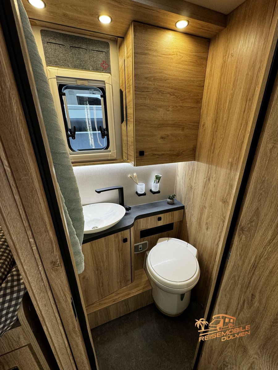 Fahrzeugabbildung Eura Mobil Profila T 726 EF Comfort 3xMondial Backofen RFK