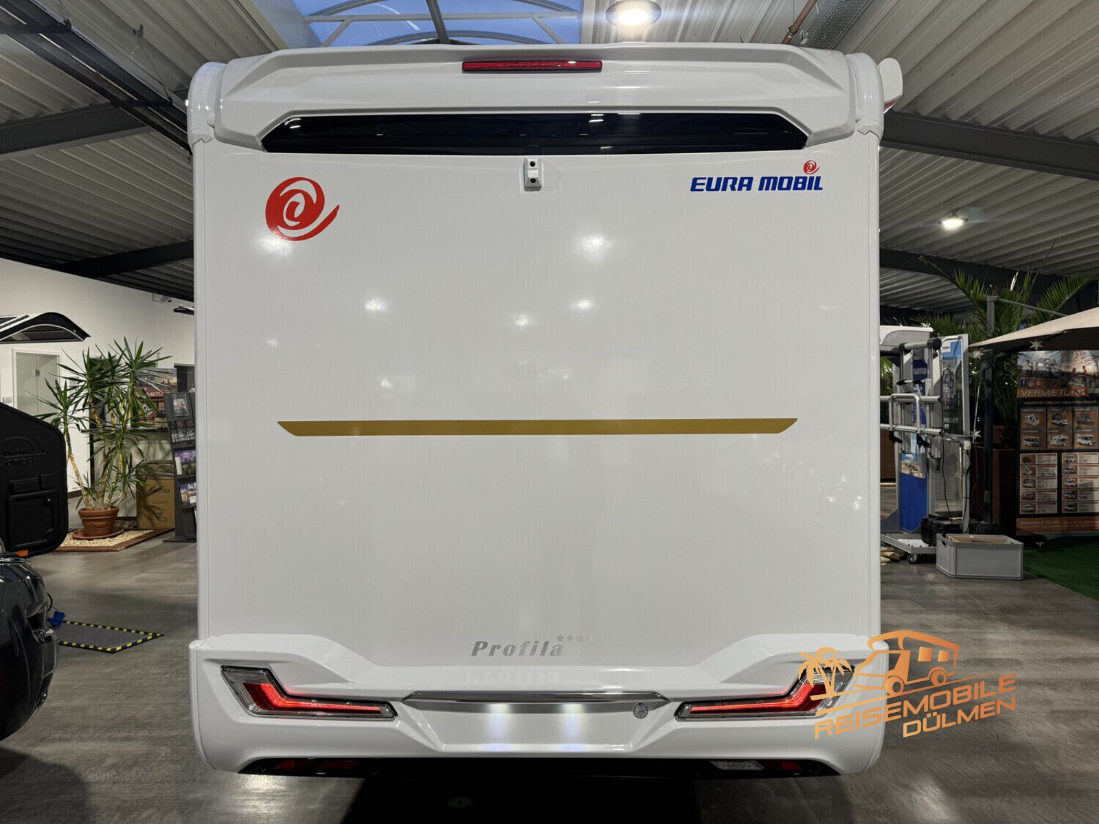 Fahrzeugabbildung Eura Mobil Profila T 726 EF Comfort 3xMondial Backofen RFK