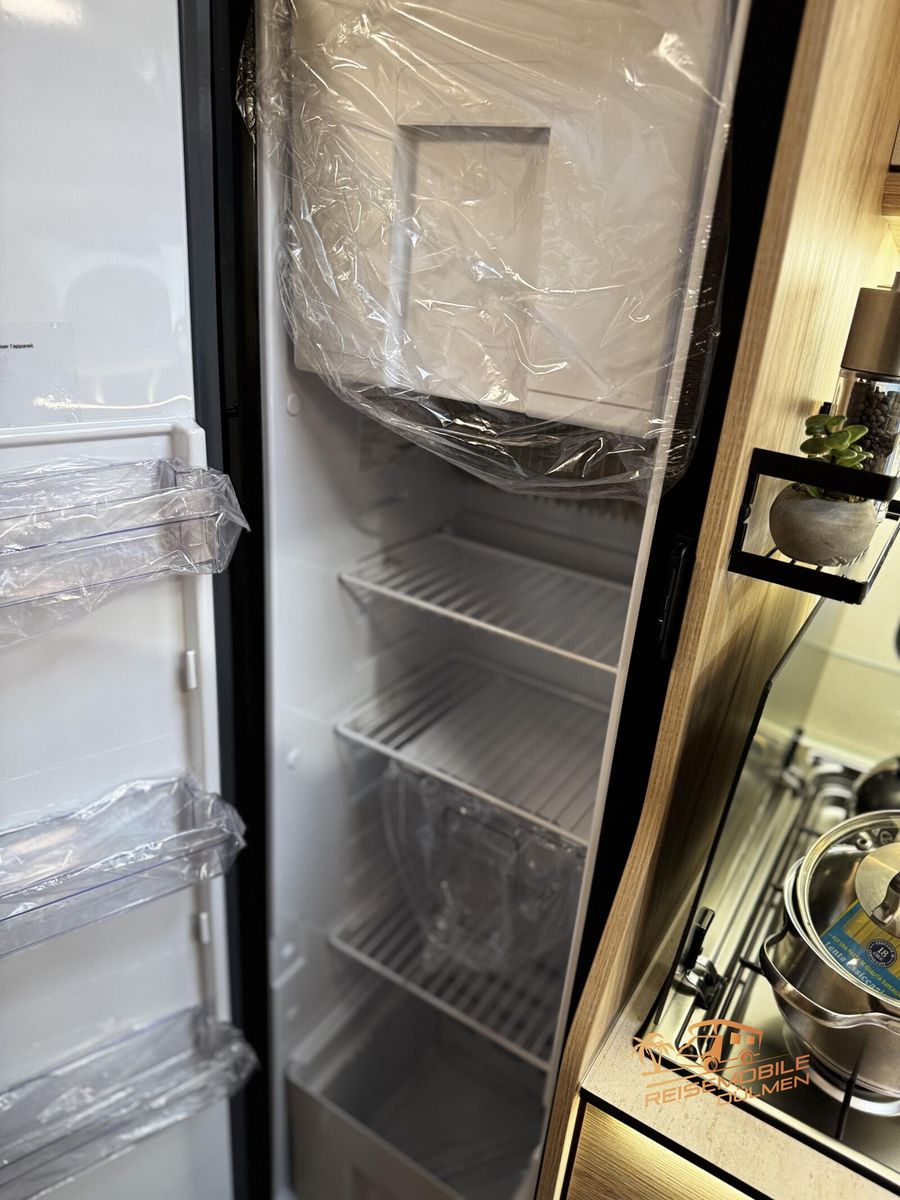 Fahrzeugabbildung Eura Mobil Profila T 695 EB Klima Fahrassistenz