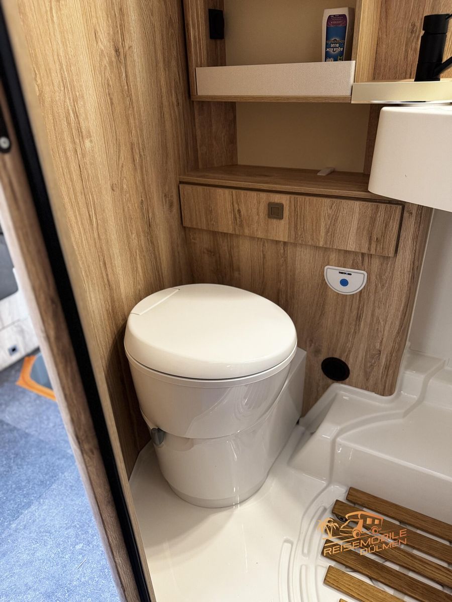 Fahrzeugabbildung Eura Mobil Profila T 695 EB Erweitertes Fahrassistenz Paket