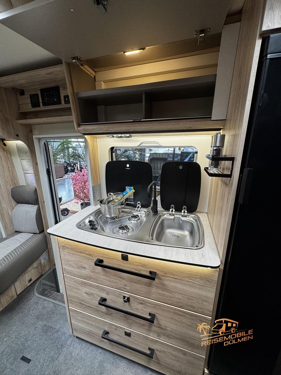 Fahrzeugabbildung Eura Mobil Profila T PT 660 EB RFK Dachklima Lithium 4,25t