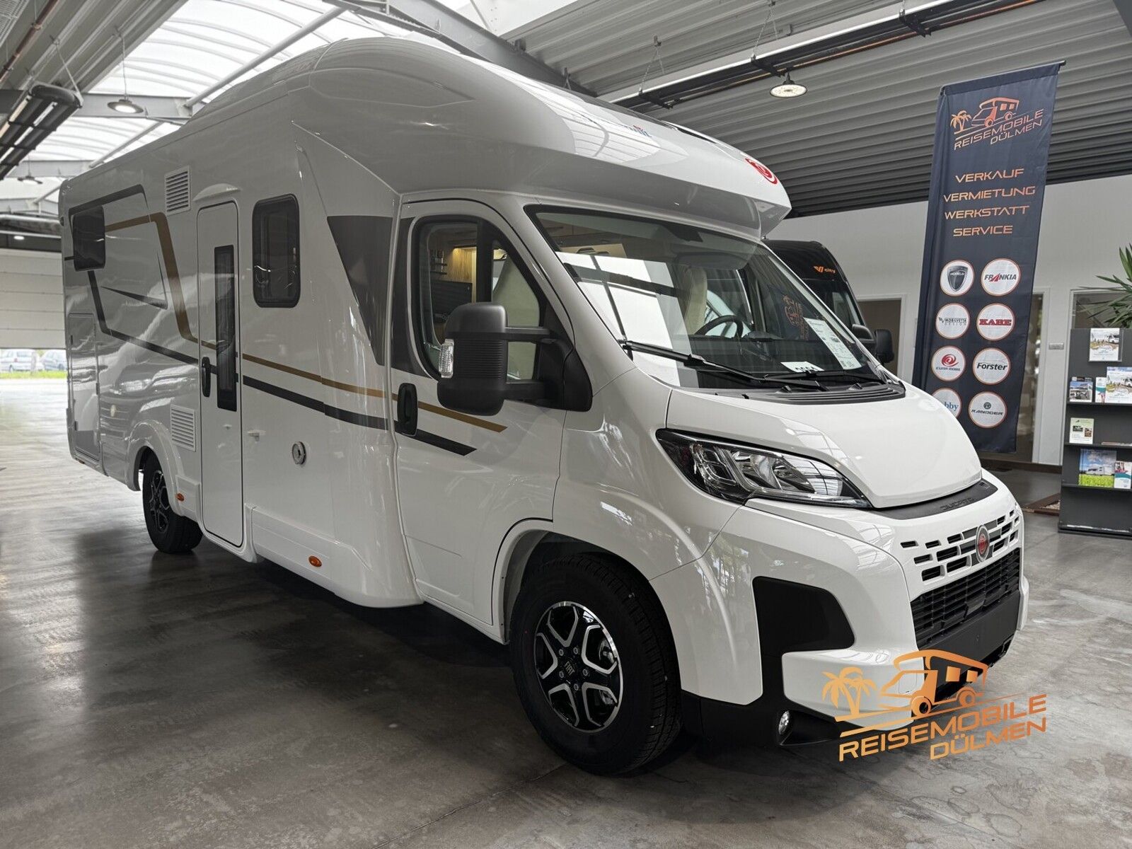 Eura Mobil Profila RS 720 EF Alle Pakete Navi RFK Fahrassis