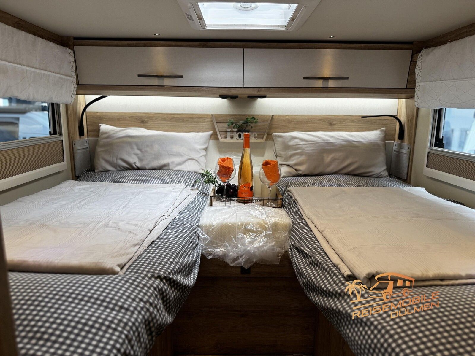 Fahrzeugabbildung Eura Mobil Integra Line 720 EF ohne Hubbett Mondial ALDE