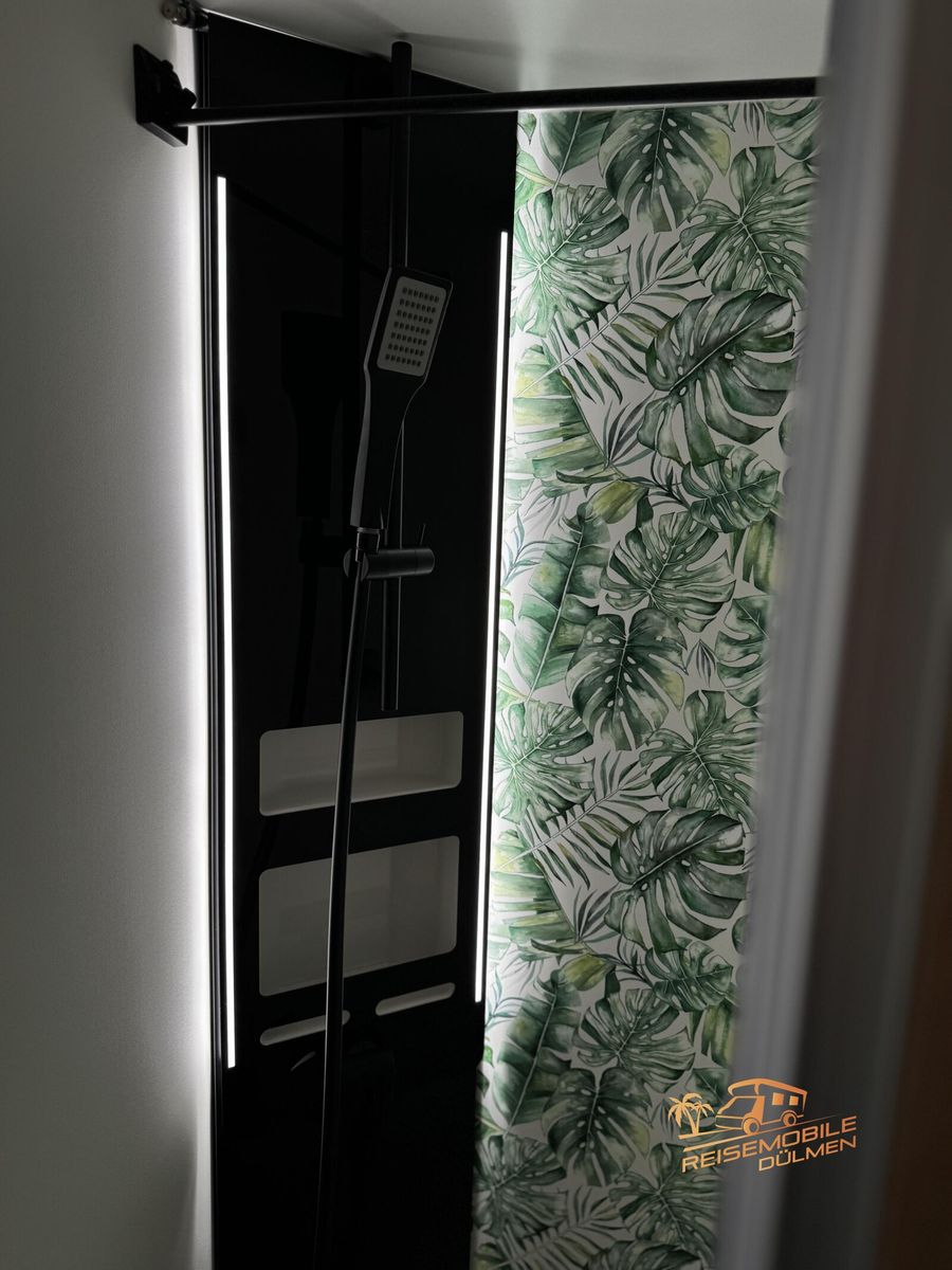 Fahrzeugabbildung Eura Mobil Integra Line 720 EF ohne Hubbett Mondial ALDE