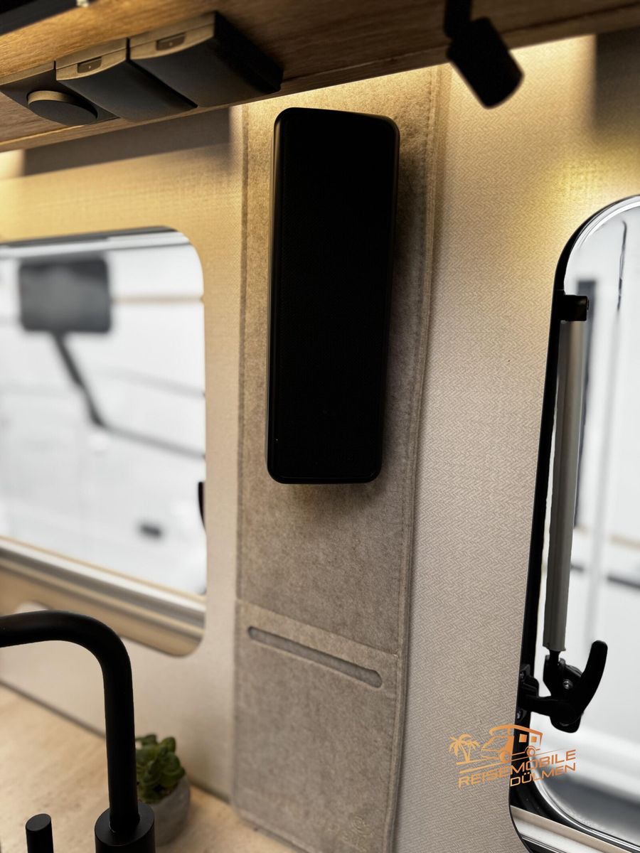 Fahrzeugabbildung Eura Mobil Integra Line 720 EF ohne Hubbett Mondial ALDE