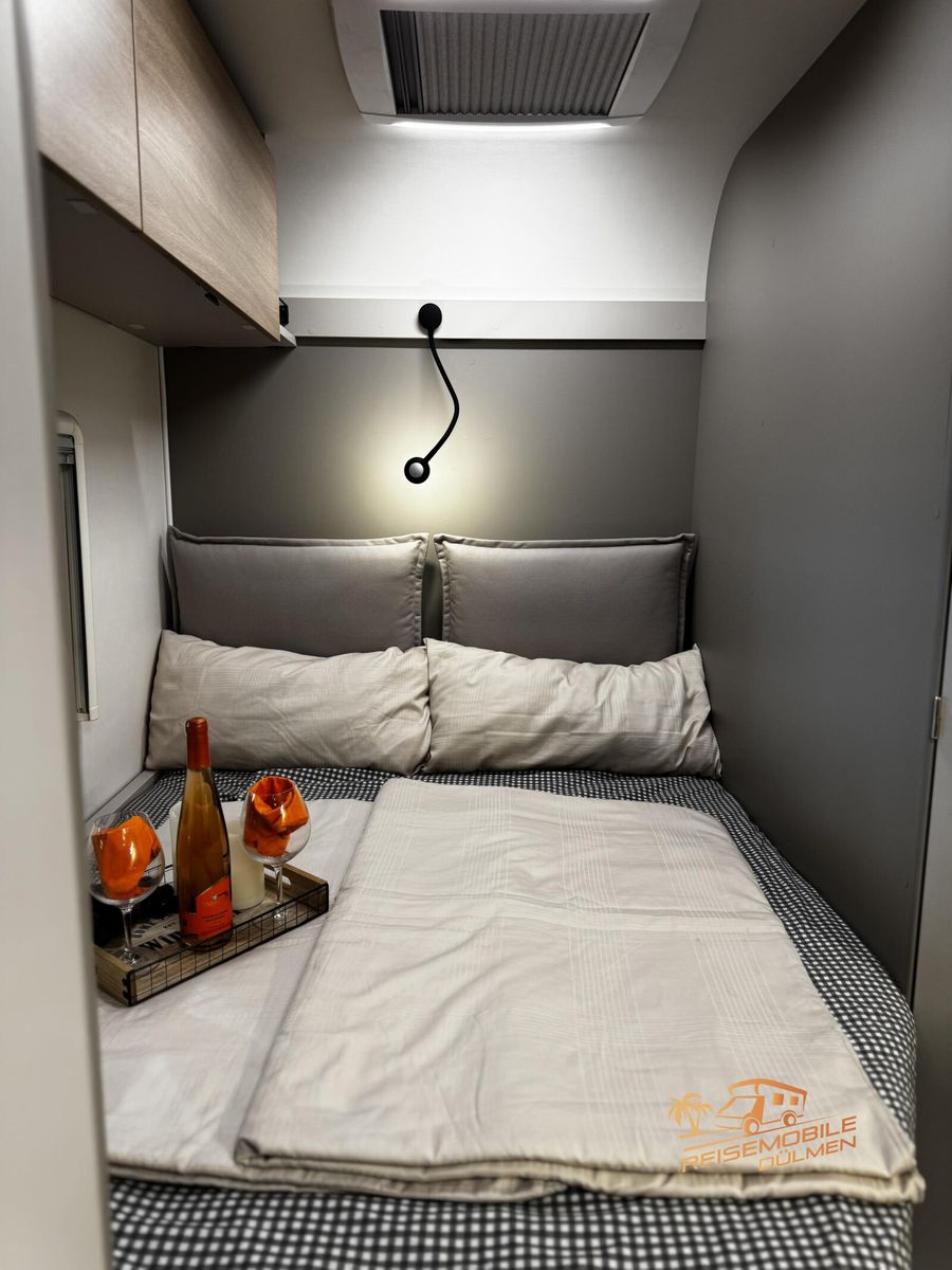 Fahrzeugabbildung LMC Tracer 680 DL 8 Gang Automatik   Markise RFK