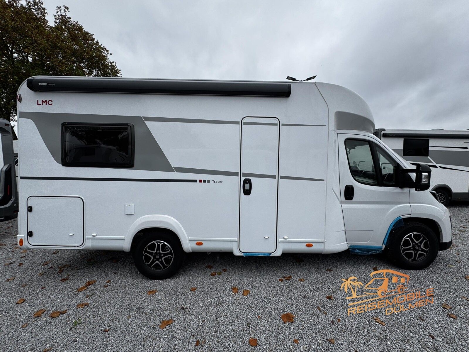 Fahrzeugabbildung LMC Tracer 680 DL 8 Gang Automatik   Markise RFK