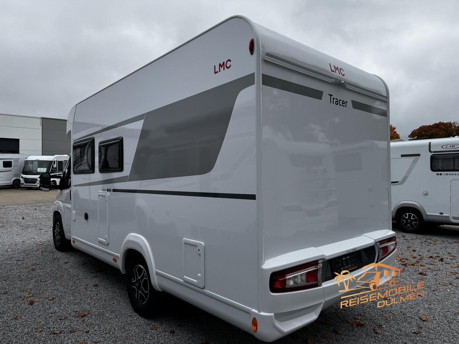 Fahrzeugabbildung LMC Tracer 680 DL 8 Gang Automatik   Markise RFK