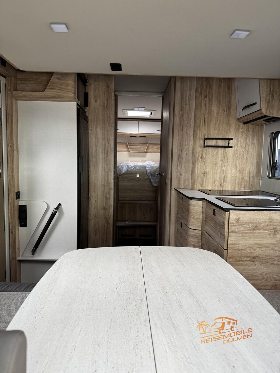 Fahrzeugabbildung Eura Mobil Profila T PT 726 EF Navi Lithium Akustik-Paket