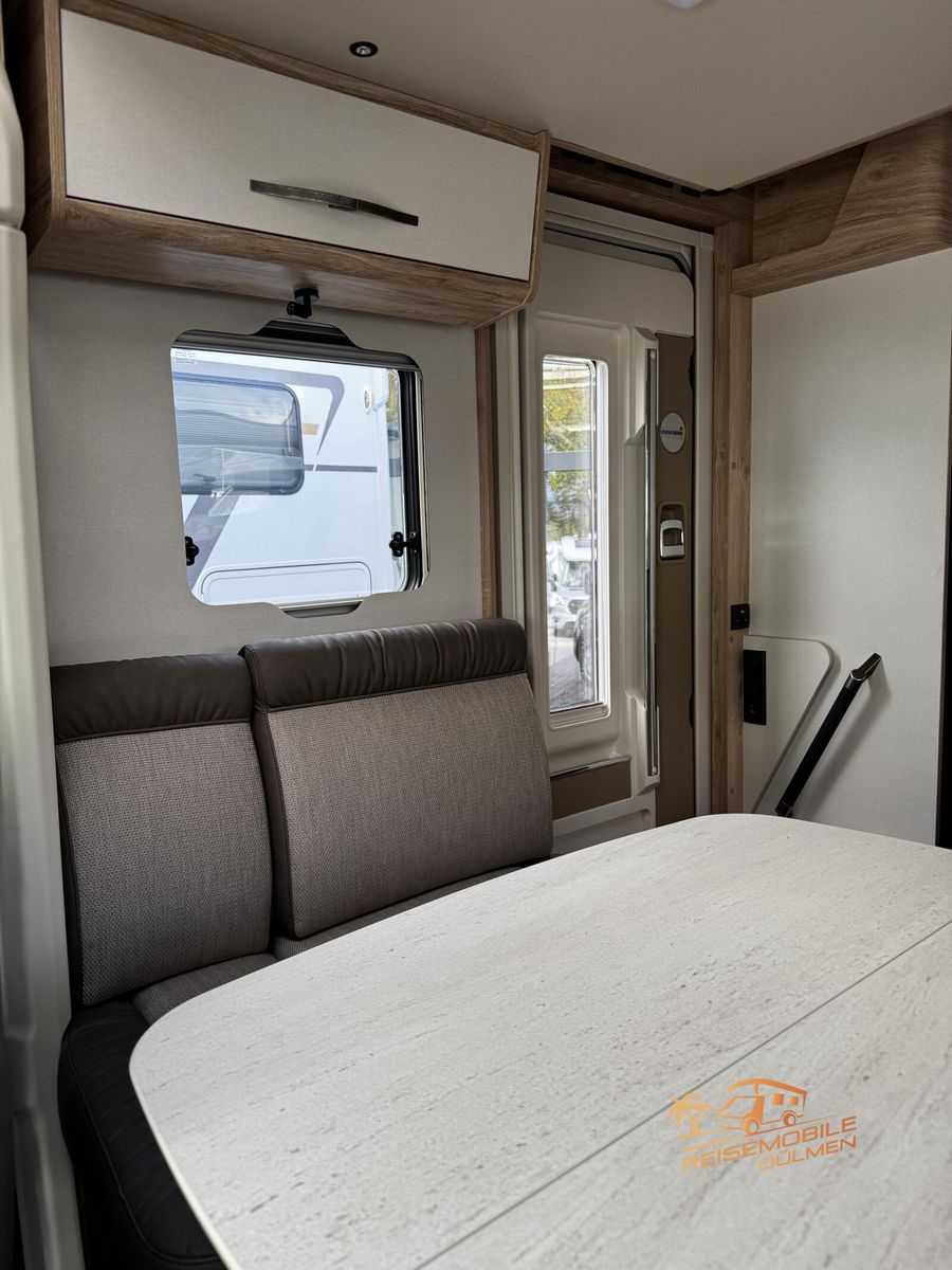 Fahrzeugabbildung Eura Mobil Profila T PT 726 EF Navi Lithium Akustik-Paket