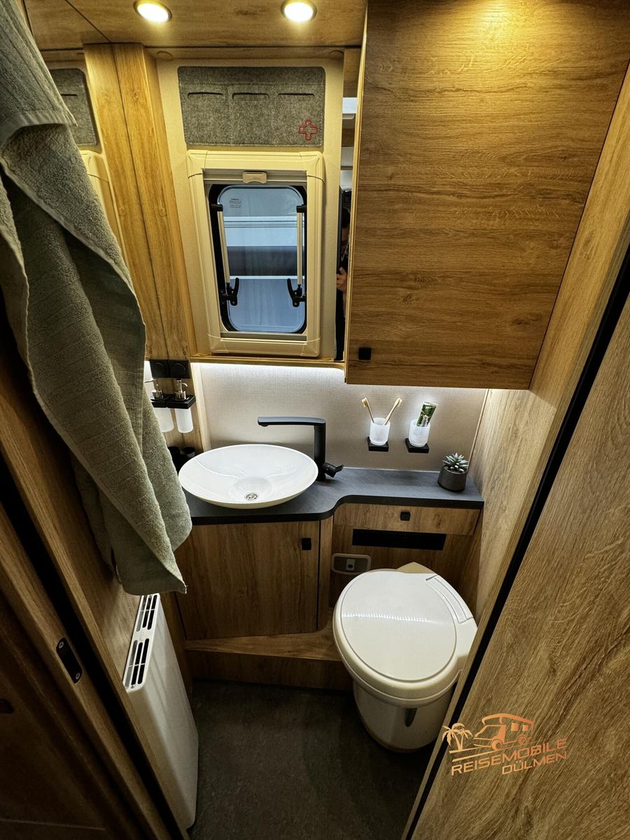 Fahrzeugabbildung Eura Mobil Profila T PT 726 EF Navi Lithium Akustik-Paket