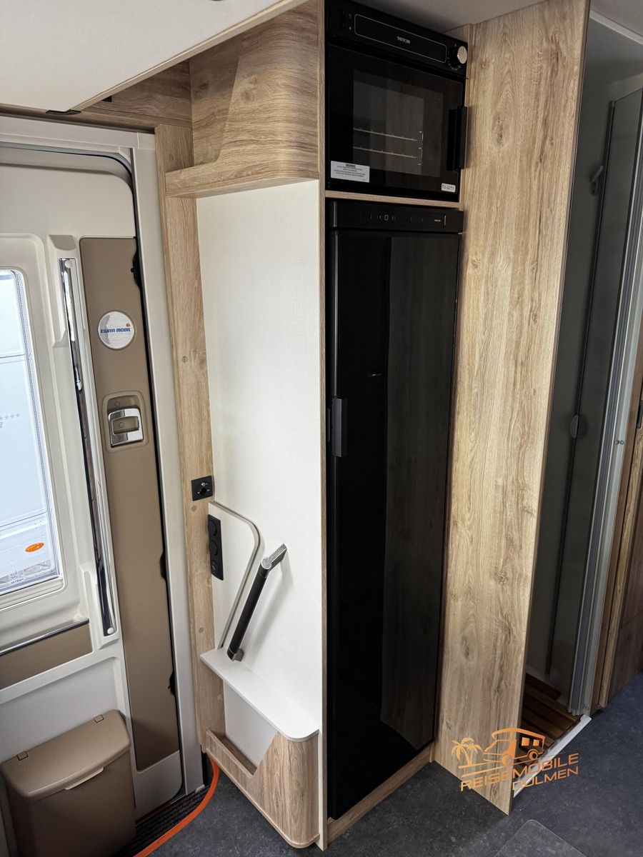 Fahrzeugabbildung Eura Mobil Profila T PT 726 EF Navi Lithium Akustik-Paket