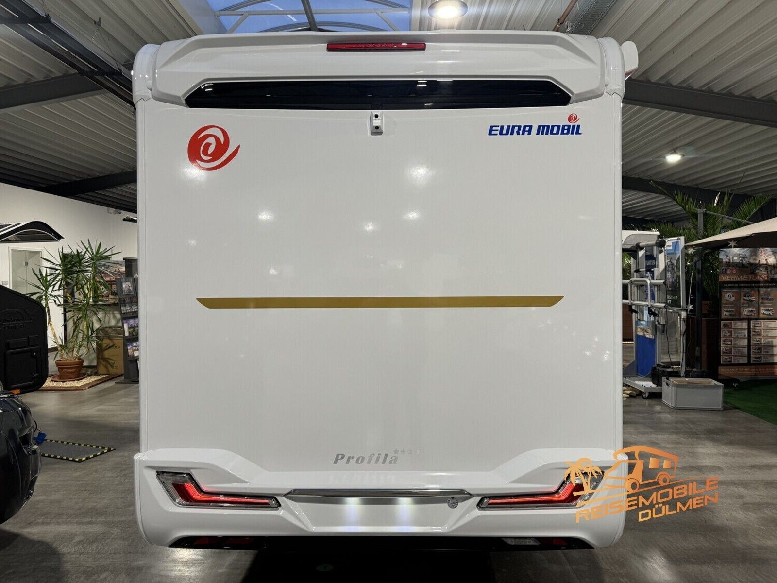 Fahrzeugabbildung Eura Mobil Profila T PT 726 EF Navi Lithium Akustik-Paket