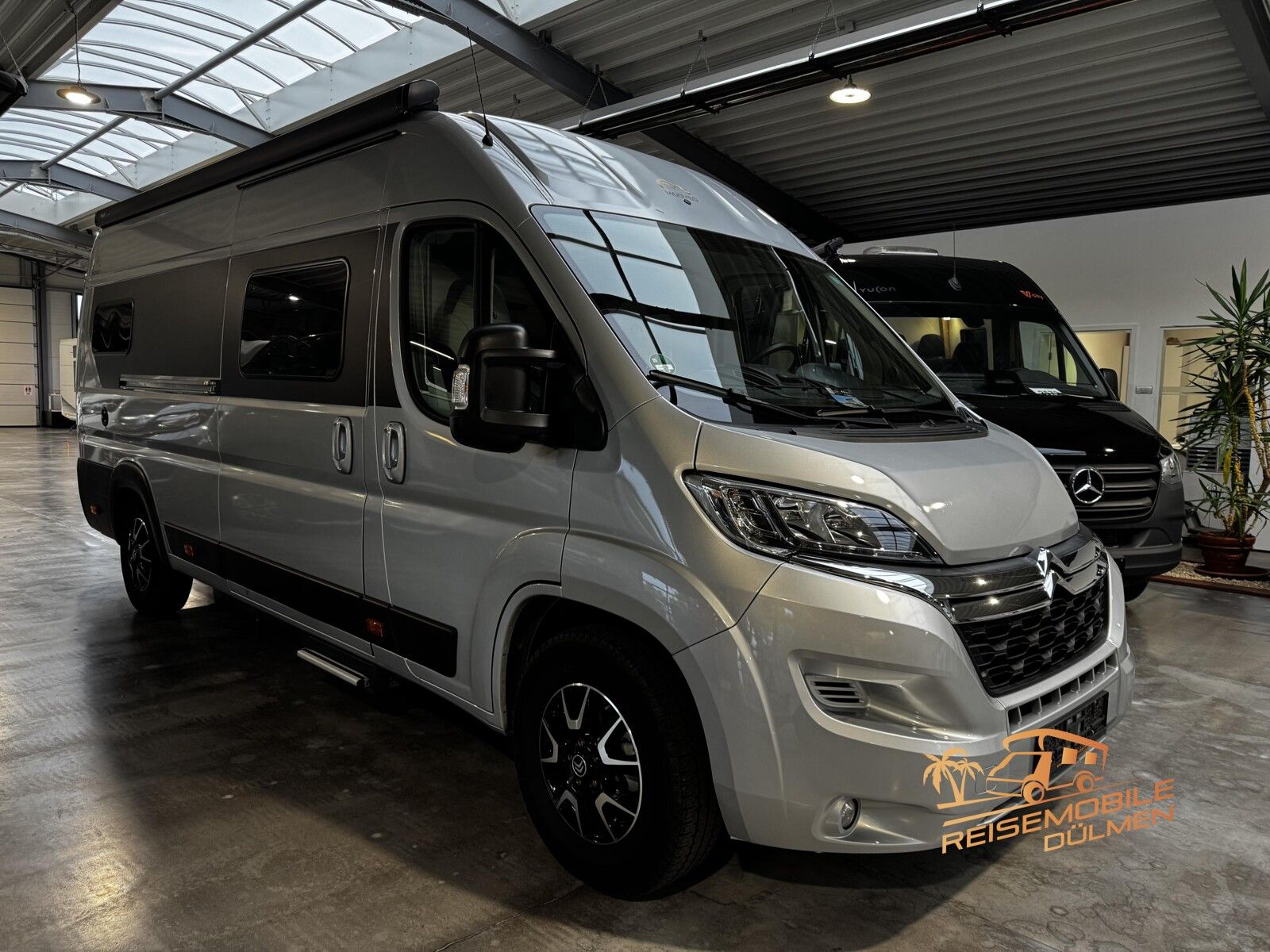 Mooveo Van 63EB  165PS Auto-Sat TV Markise Solar
