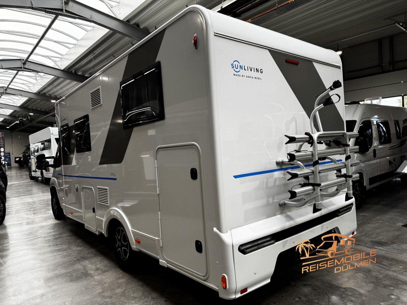 Fahrzeugabbildung Sun Living S 72DL X-TRA  165PS Safety Paket Navi