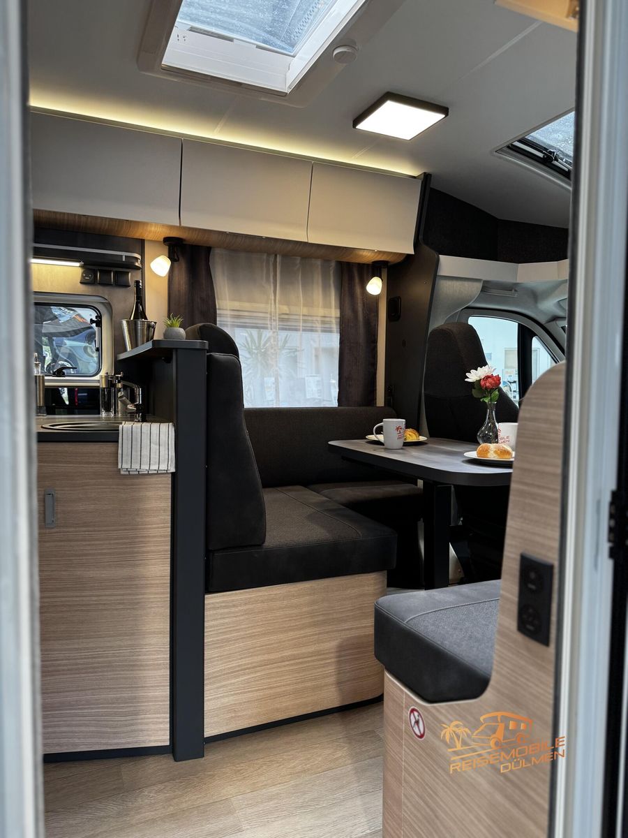 Fahrzeugabbildung Hobby Maxia T 740 WE Smart Home Teppichboden Assistenz