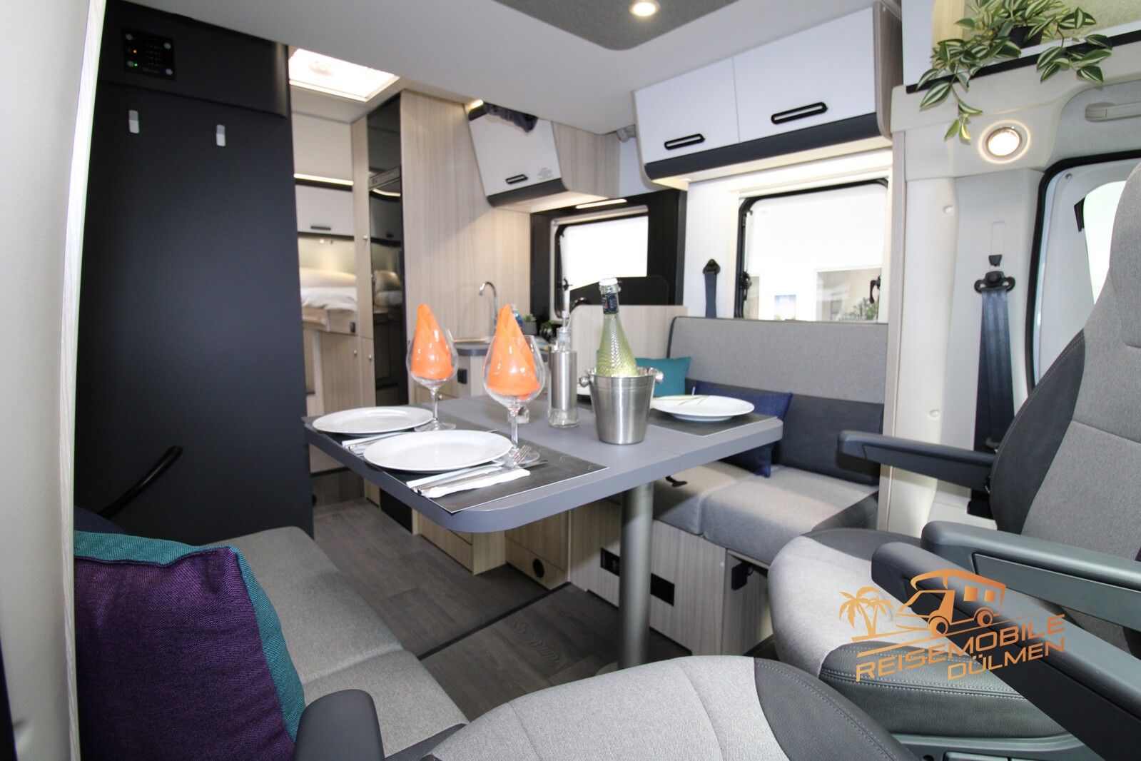 Fahrzeugabbildung Sun Living S 72DL X-TRA 140PS Heizung Combi 6