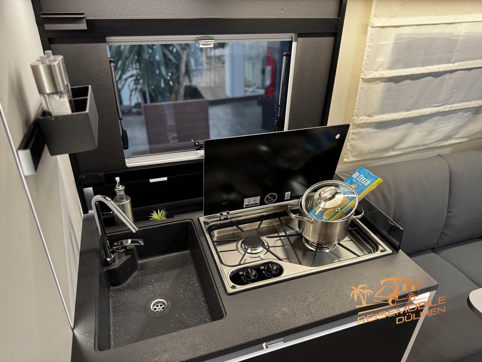 Fahrzeugabbildung Mobilvetta Kea P86 Navi RFK Solar Fahrassistenten Wi-Fi TV