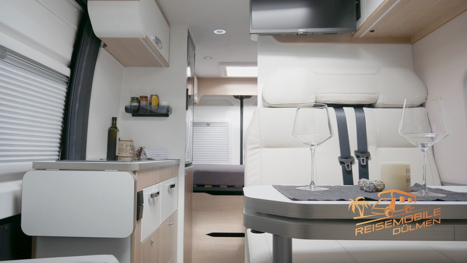 Fahrzeugabbildung Mooveo Van 60DB Auto. 160 PS Navi Markise Solar SAT TV