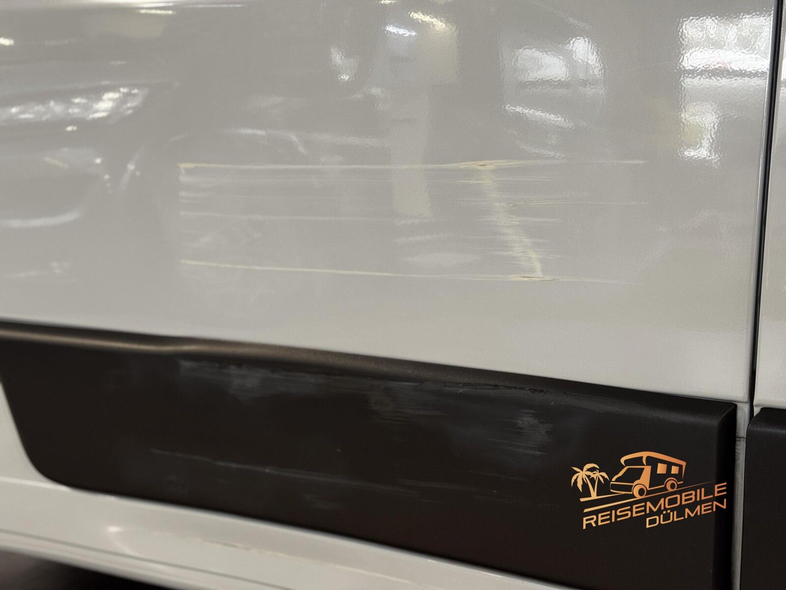 Fahrzeugabbildung Mooveo Van 60DB Auto. 160 PS Navi Markise Solar SAT TV