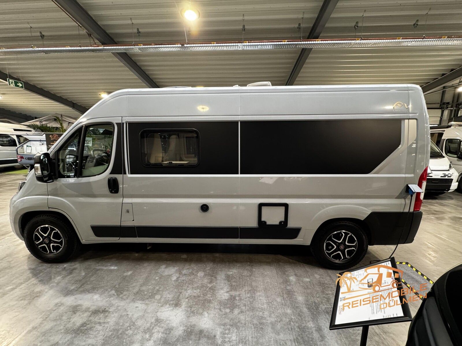 Fahrzeugabbildung Mooveo Van 60DB Auto. 160 PS Navi Markise Solar SAT TV