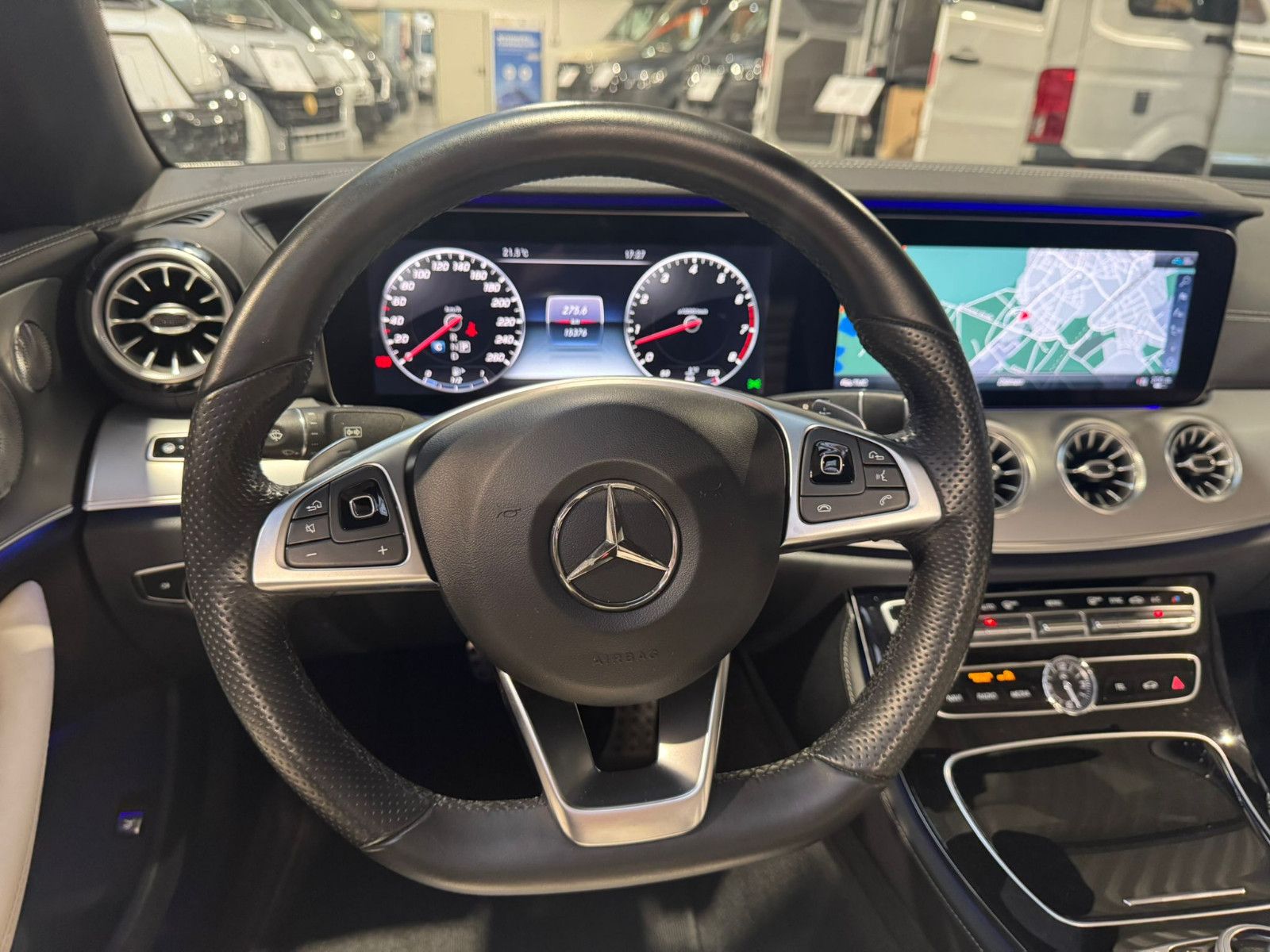 Fahrzeugabbildung Mercedes-Benz E400 AMG Burmeister 20" LED Night Paket