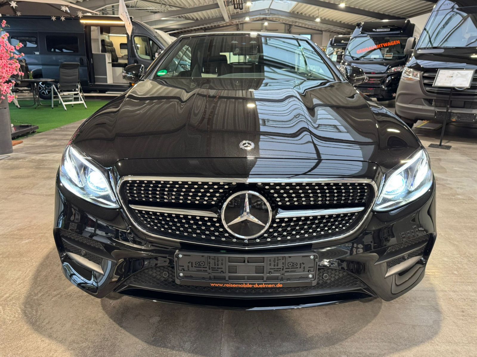 Fahrzeugabbildung Mercedes-Benz E400 AMG Burmeister 20" LED Night Paket