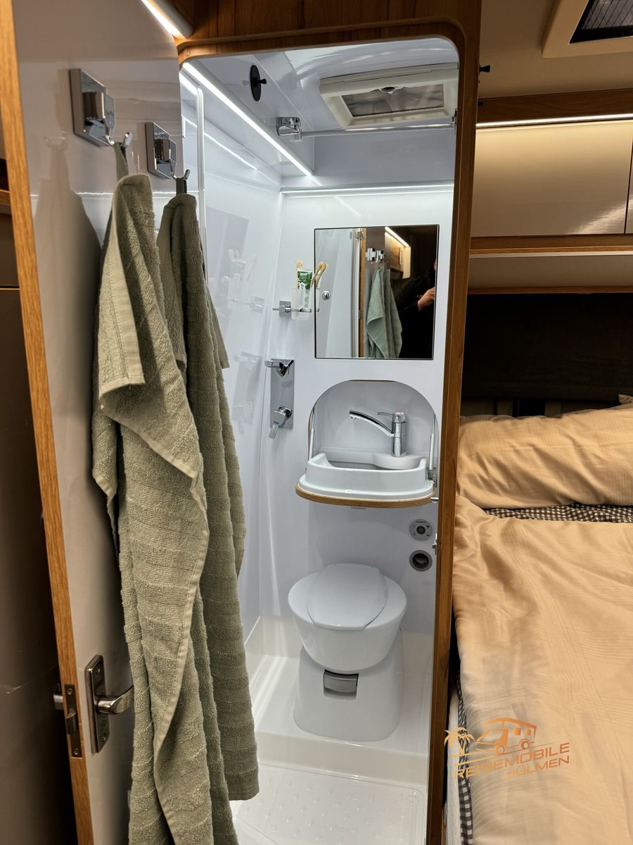 Fahrzeugabbildung Affinity Camper Van ONE Solar Navi RFK 18 Markise AHK