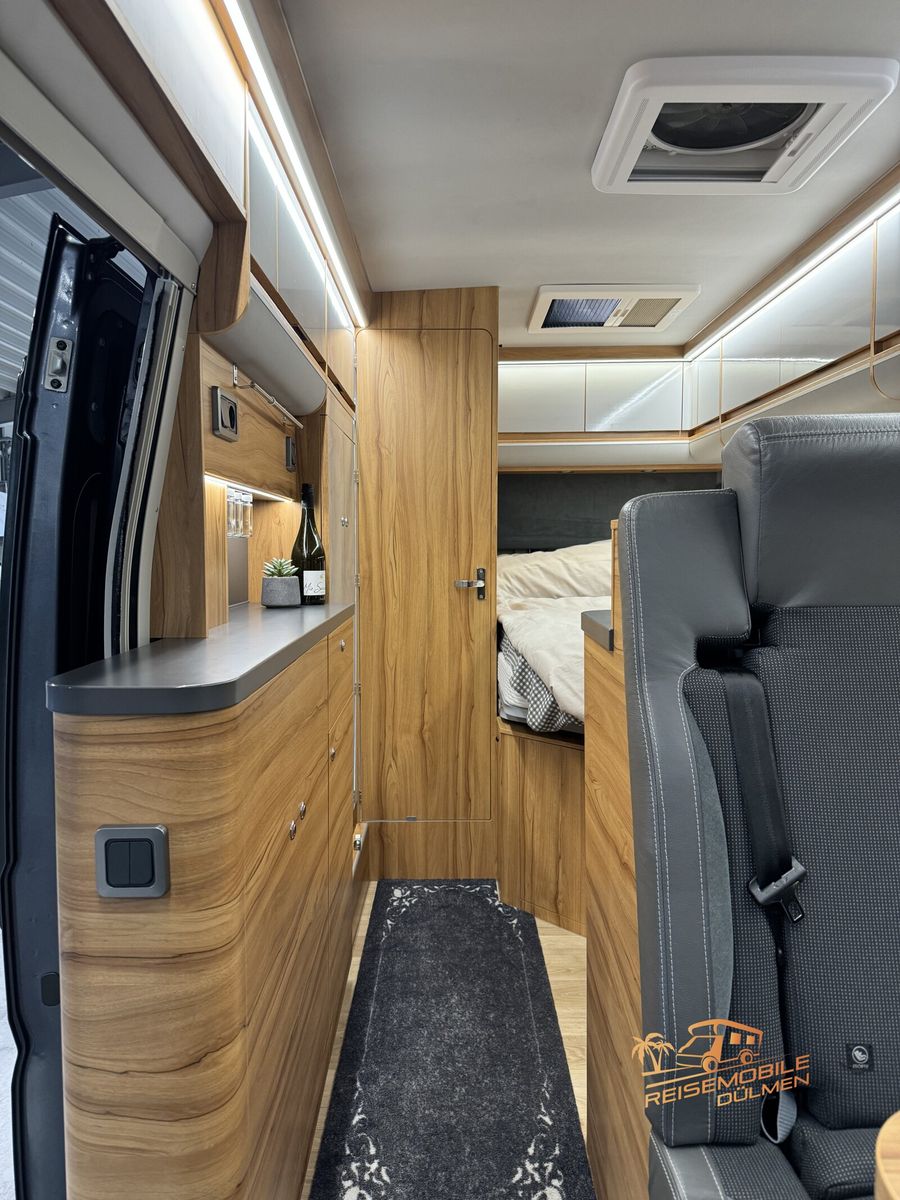 Fahrzeugabbildung Affinity Camper Van ONE Solar Navi RFK 18 Markise AHK