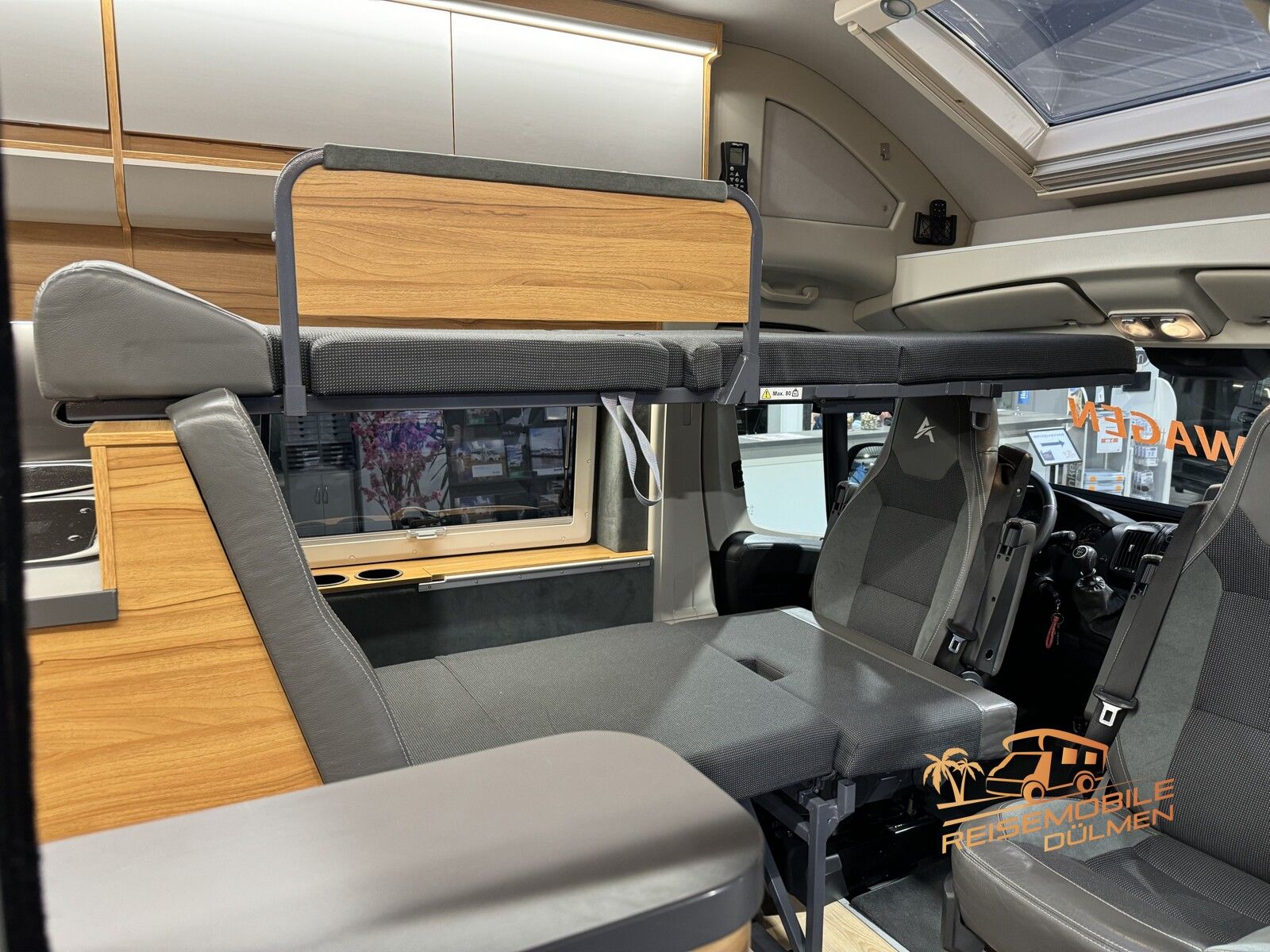 Fahrzeugabbildung Affinity Camper Van ONE Solar Navi RFK 18 Markise AHK