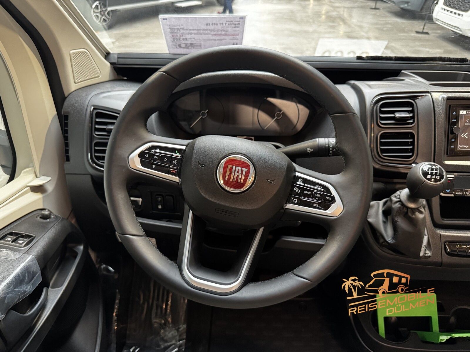 Fahrzeugabbildung Eura Mobil Profila T PT 695 EB Dachklima Fahrassistenz