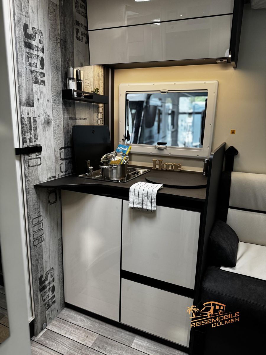 Fahrzeugabbildung Forster Coupe FT639LF Fahrassistenzsystem Truma 6E