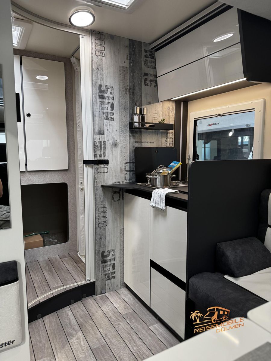 Fahrzeugabbildung Forster Coupe FT639LF Fahrassistenzsystem Truma 6E