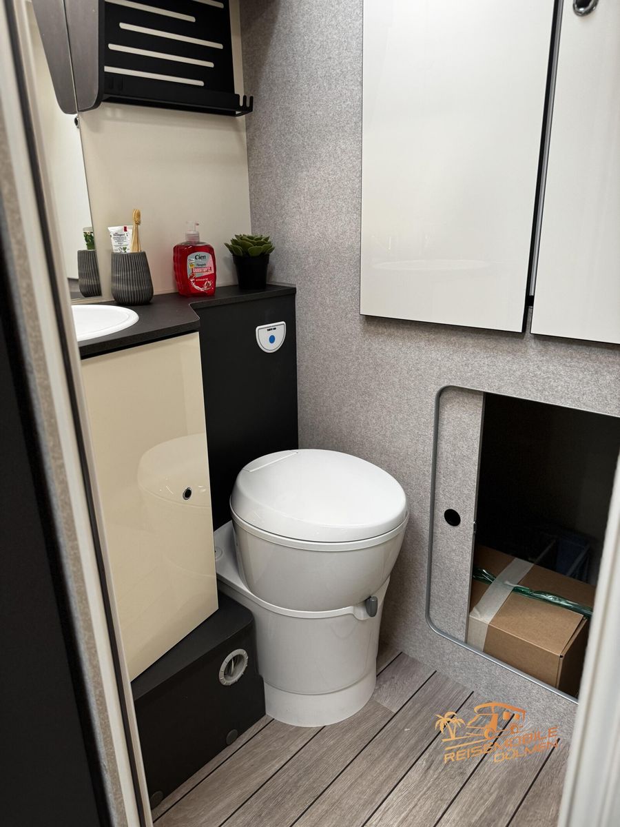 Fahrzeugabbildung Forster Coupe FT639LF Fahrassistenzsystem Truma 6E