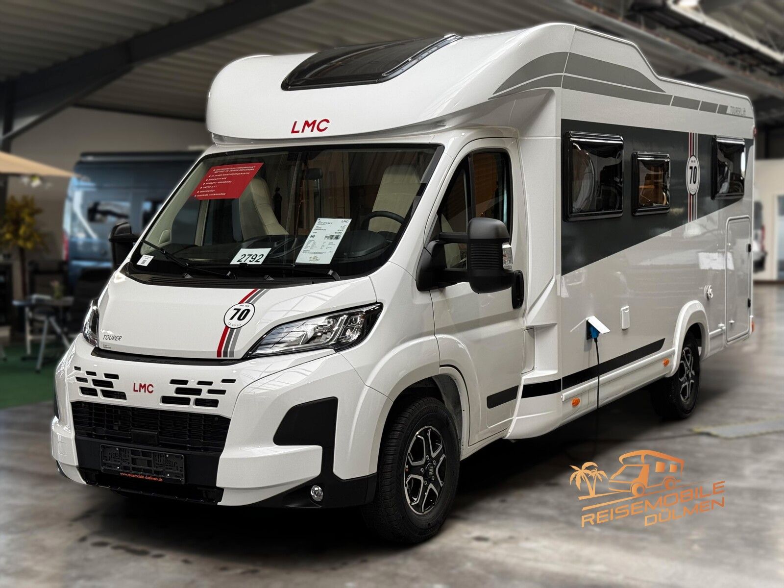 LMC Tourer Lift H 660 G GFK RFK LED AGM Ladebooster