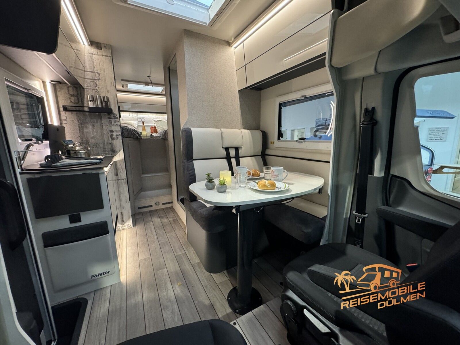 Fahrzeugabbildung Forster Coupe FT 669 EBN ACC Markise RFK Truma 6E