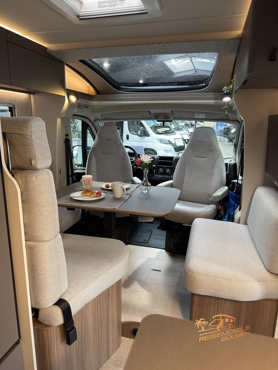 Fahrzeugabbildung LMC Cruiser 740 EL TV SAT Truma 6D Markise