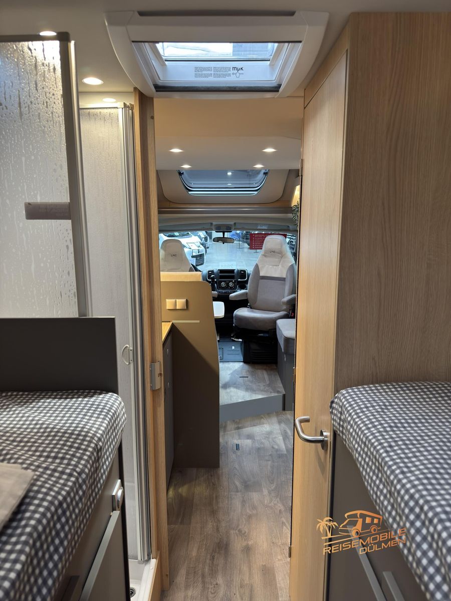 Fahrzeugabbildung LMC Tourer Lift H 730 G Tourer Paket RFK Zusatbett