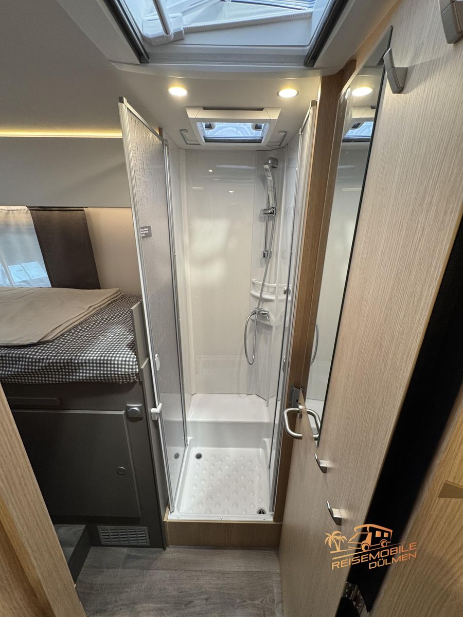 Fahrzeugabbildung LMC Tourer Lift H 730 G Tourer Paket RFK Zusatbett