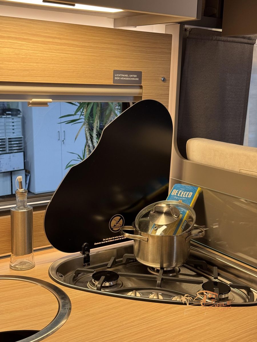 Fahrzeugabbildung LMC Tourer Lift H 730 G Tourer Paket RFK Zusatbett