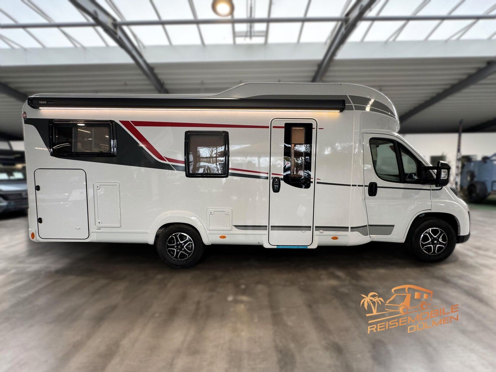 Fahrzeugabbildung LMC Tourer Lift H 730 G Tourer Paket RFK Zusatbett