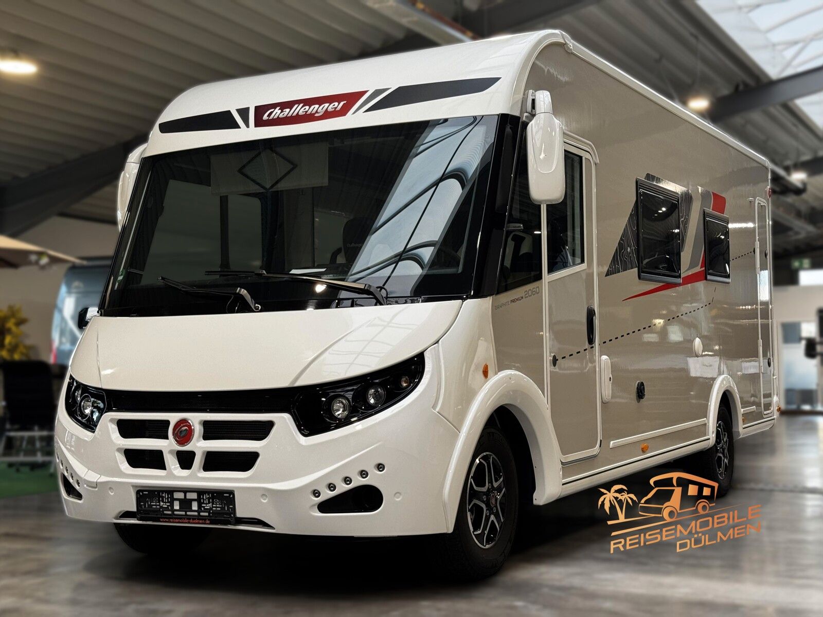 Fahrzeugabbildung Challenger Integriert Graphite Edition 2060 Auto. Artic 6D