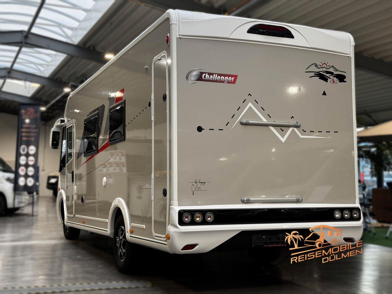 Fahrzeugabbildung Challenger Integriert Graphite Edition 2060 Auto. Artic 6D