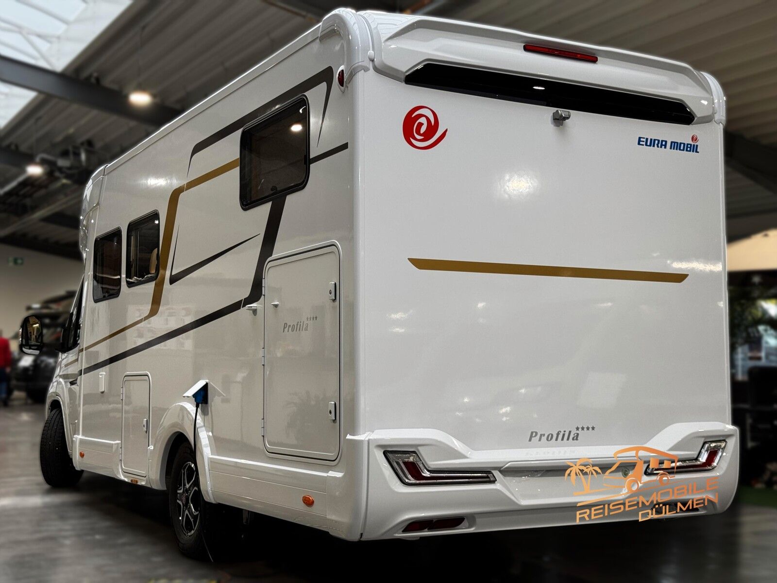 Fahrzeugabbildung Eura Mobil Profila T 720 EB Edition 101 4,25t Fahrassitent