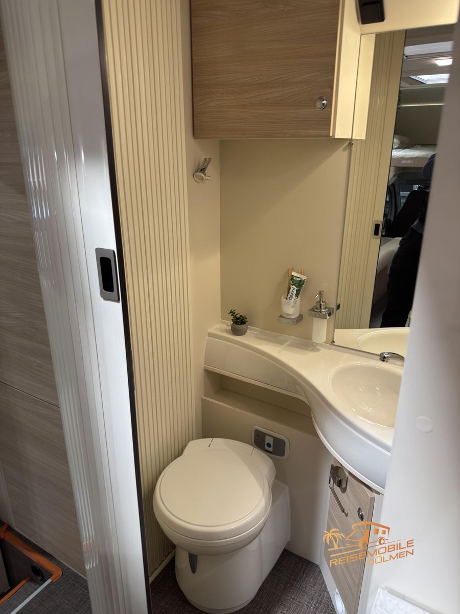 Fahrzeugabbildung Eura Mobil Activa One AO 630 LS Luftfahrwerk Travel Paket