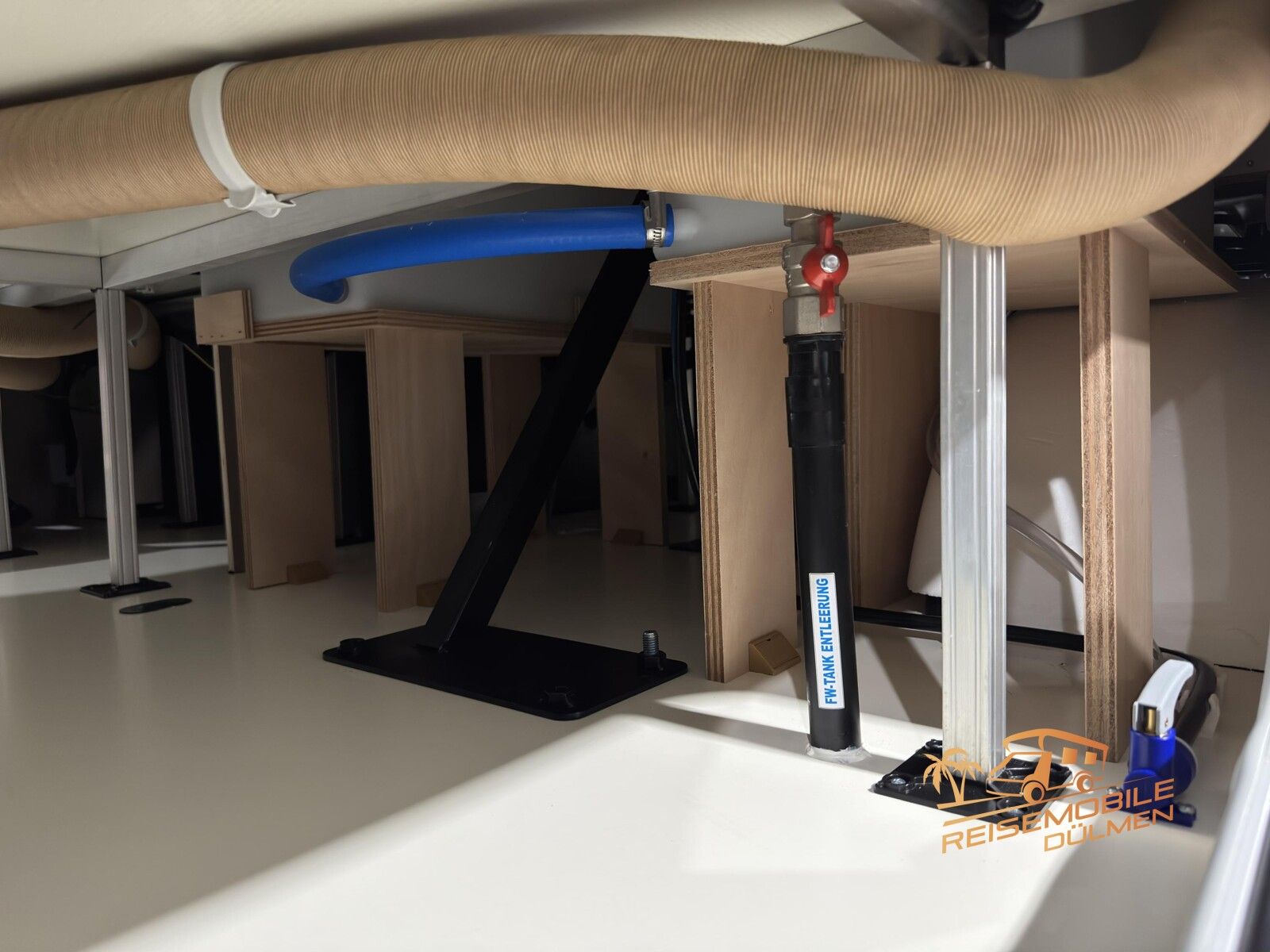 Fahrzeugabbildung Eura Mobil Activa One AO 630 LS Luftfahrwerk Travel Paket