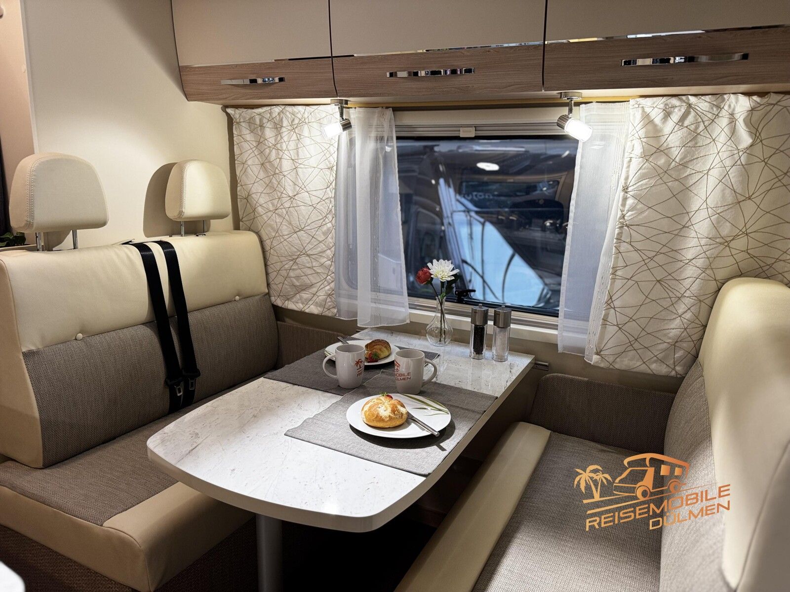 Fahrzeugabbildung Eura Mobil Activa One AO 690 HB Fahrradträger RFK Lithium