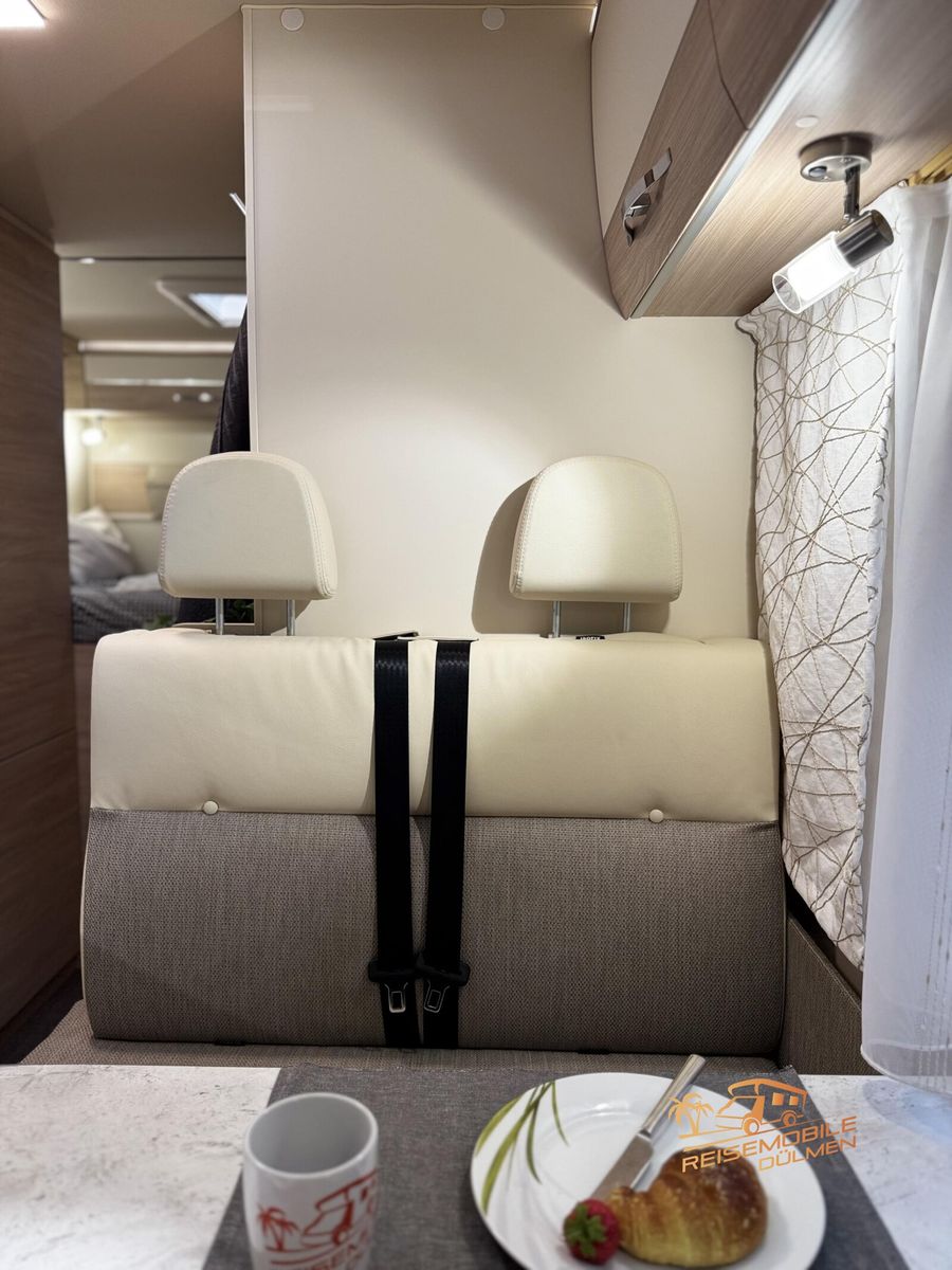 Fahrzeugabbildung Eura Mobil Activa One AO 690 HB Fahrradträger RFK Lithium