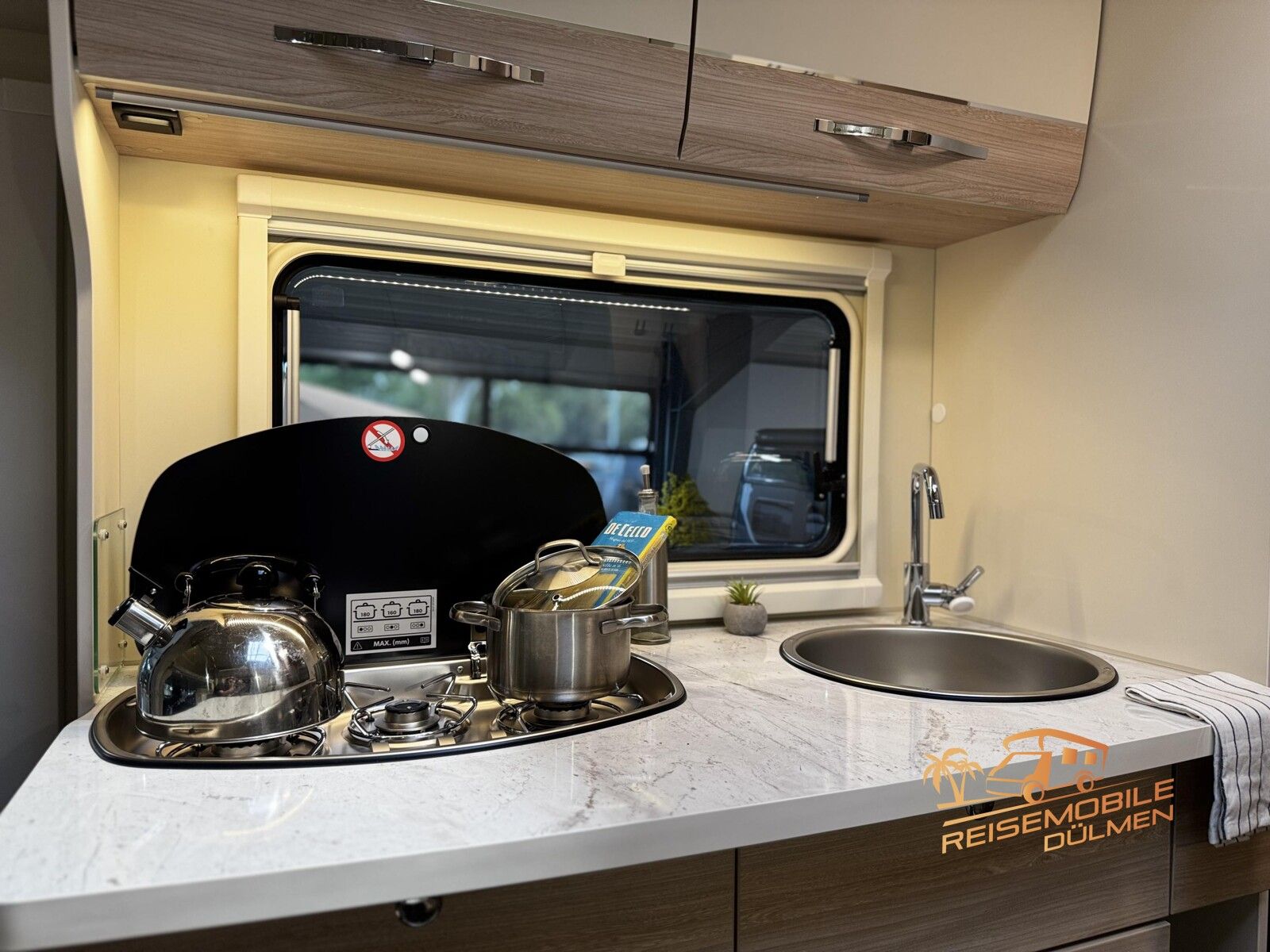 Fahrzeugabbildung Eura Mobil Activa One AO 690 HB Fahrradträger RFK Lithium